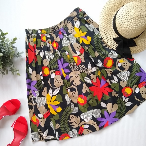 Vintage Dresses & Skirts - Vintage• tropical parrot pleated A-line midi skirt
